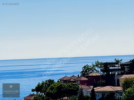ALANYA KONAKLIDA DENİZE SIFIR KONUMDA SATILIK2+1 MANZARALI DAİRE